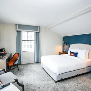 Hotel Dunhill